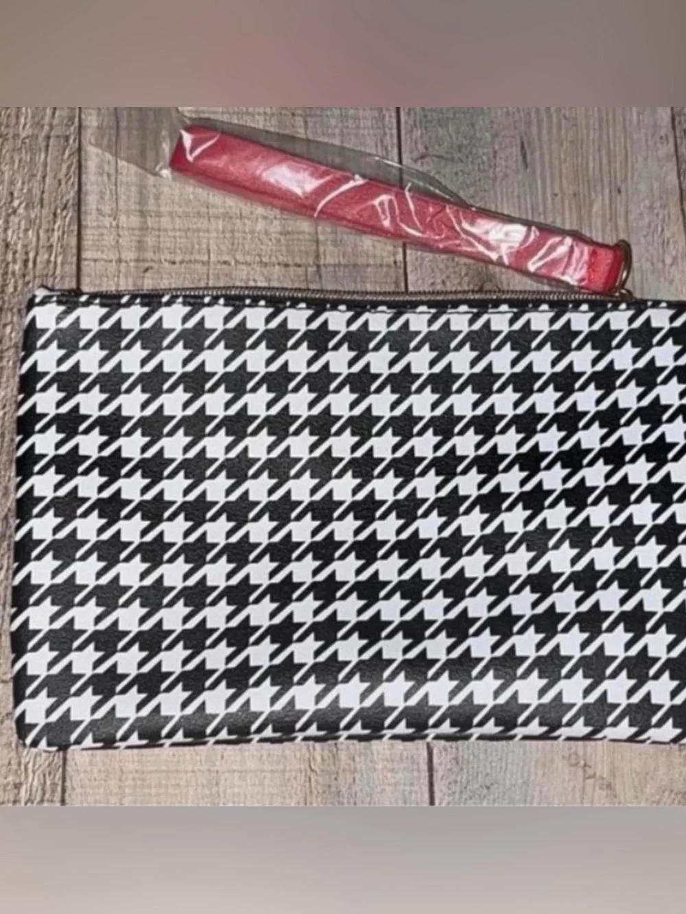 Black & White Houndstooth Print Makeup Bag w/Wristlet Strap